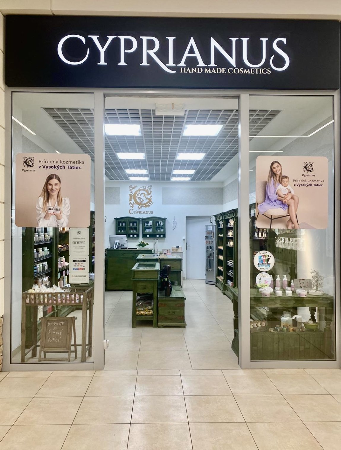 Predajňa Cyprianus – Poprad, OC Forum