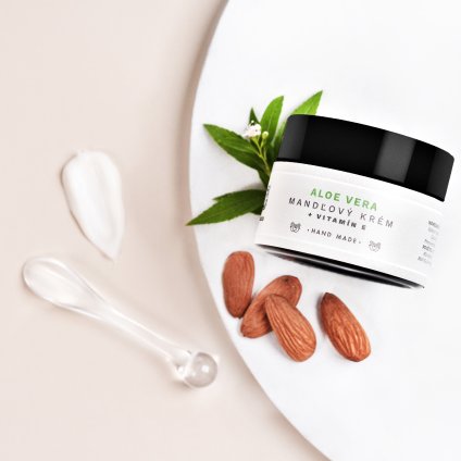 Mandlovy krem aloe vera